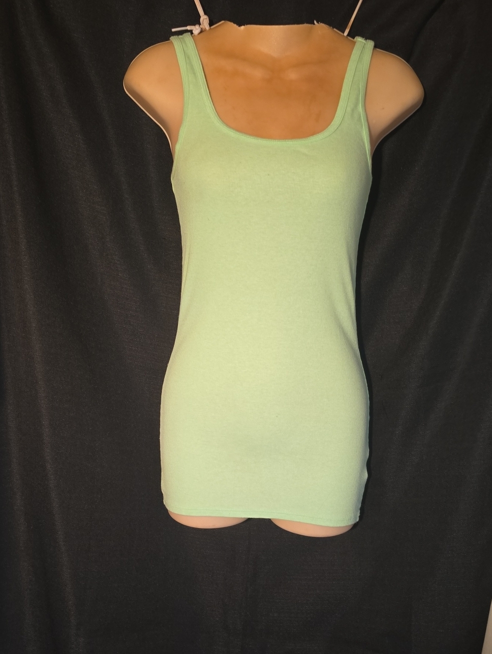 Mossimo Supply Co. Women’s Light Green Scoop Neck Ribbed Tank Top